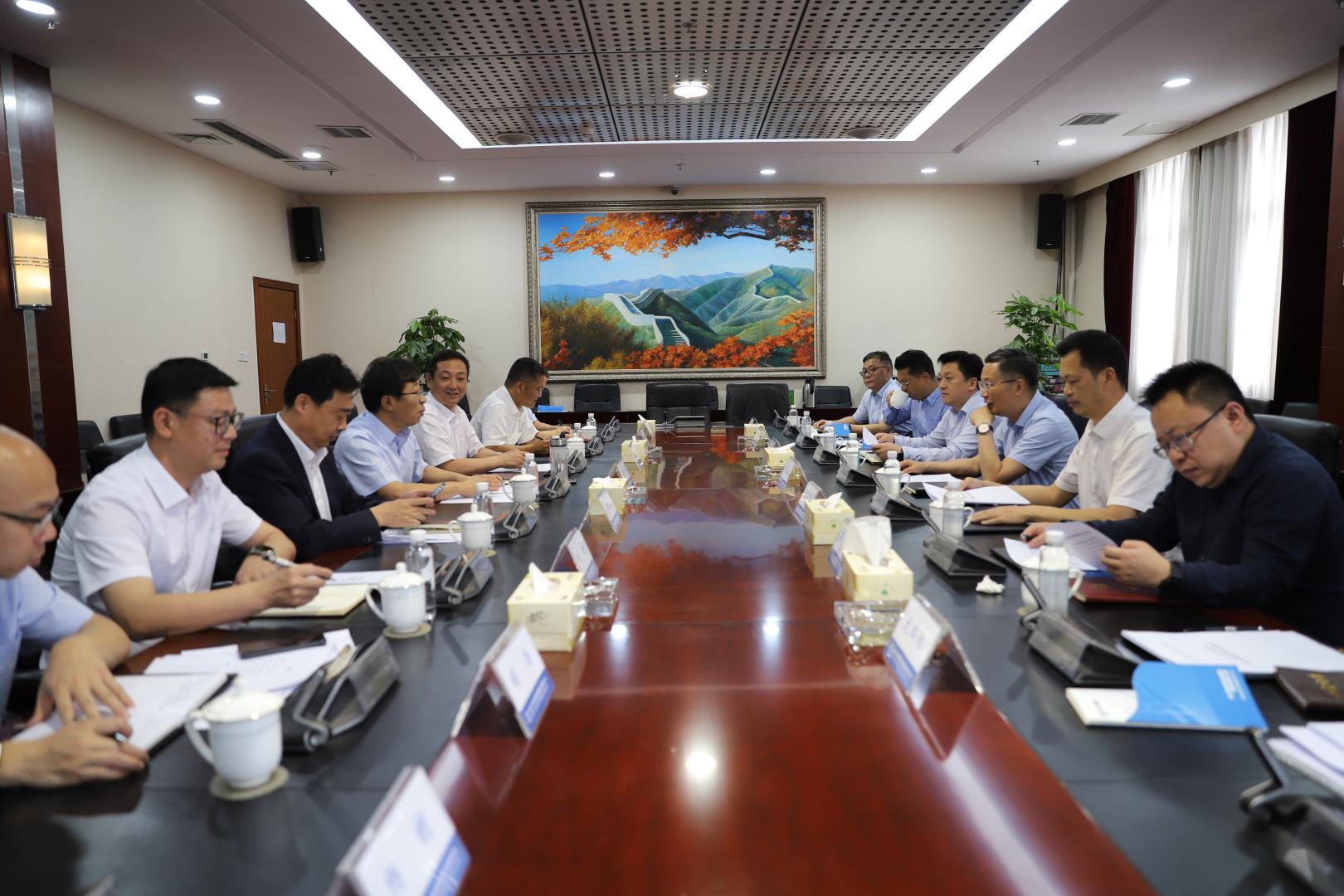 四川路桥与自贡市举行工作座谈