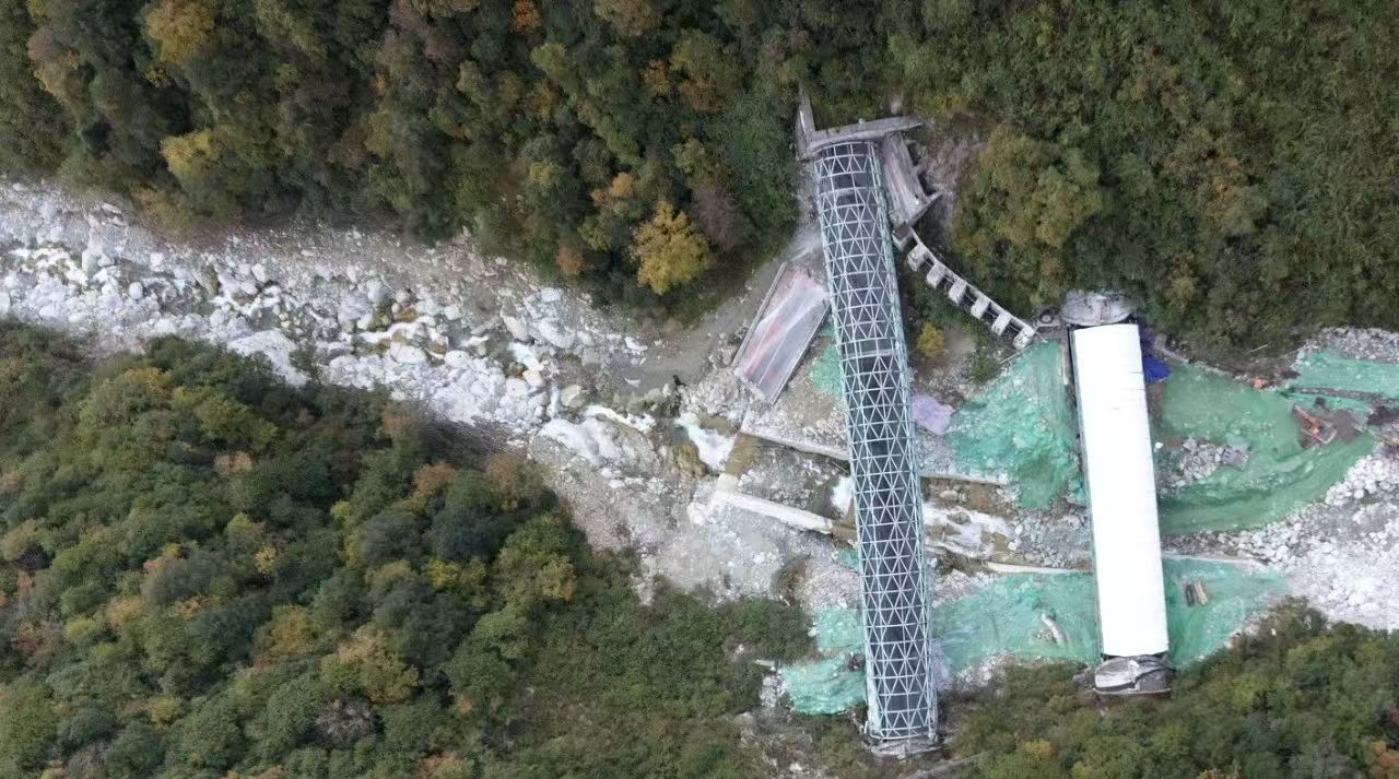 媒体关注 | 历经99天重建，雅康高速日地沟大桥今日恢复双向通车！