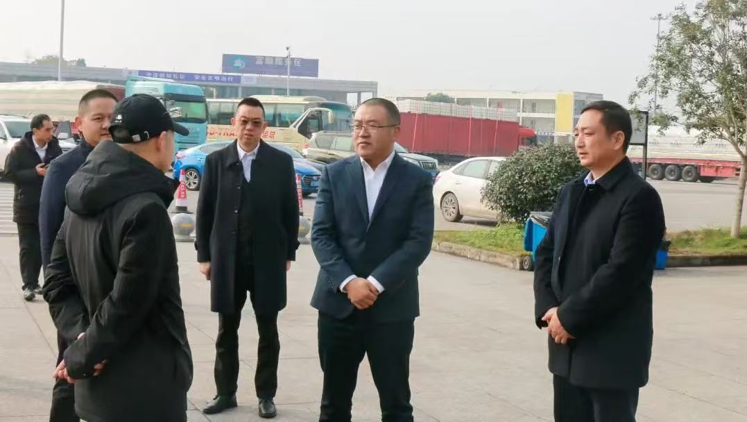 四川路桥党委副书记、副董事长、总经理羊勇率队到川南片区公司、江习古公司调研指导工作并慰问一线职工